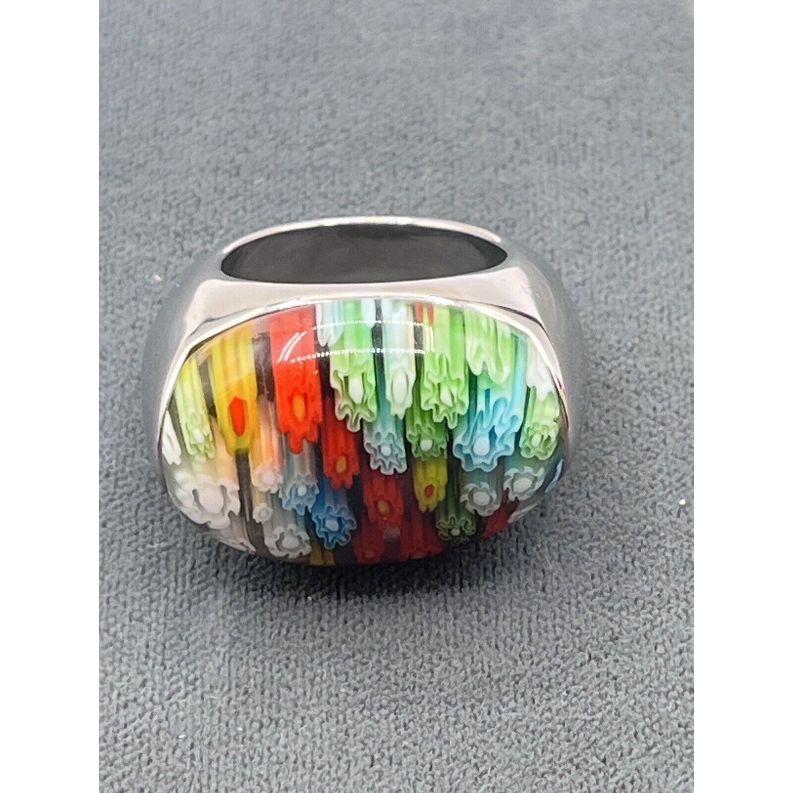 Unique Flower Ring With Silver Metal Band Size 6